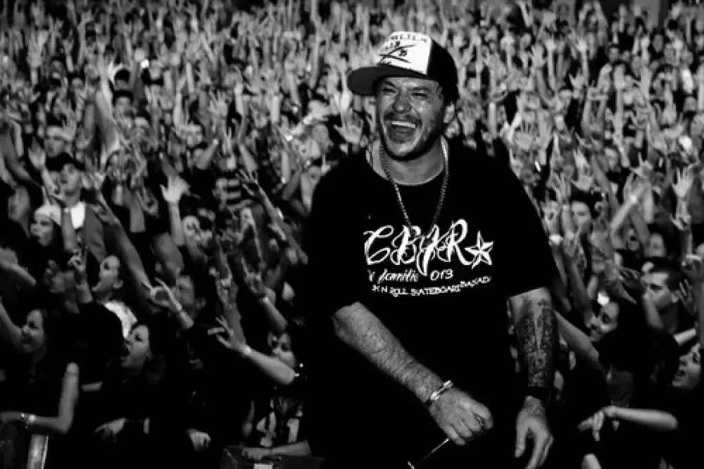 chorao em show