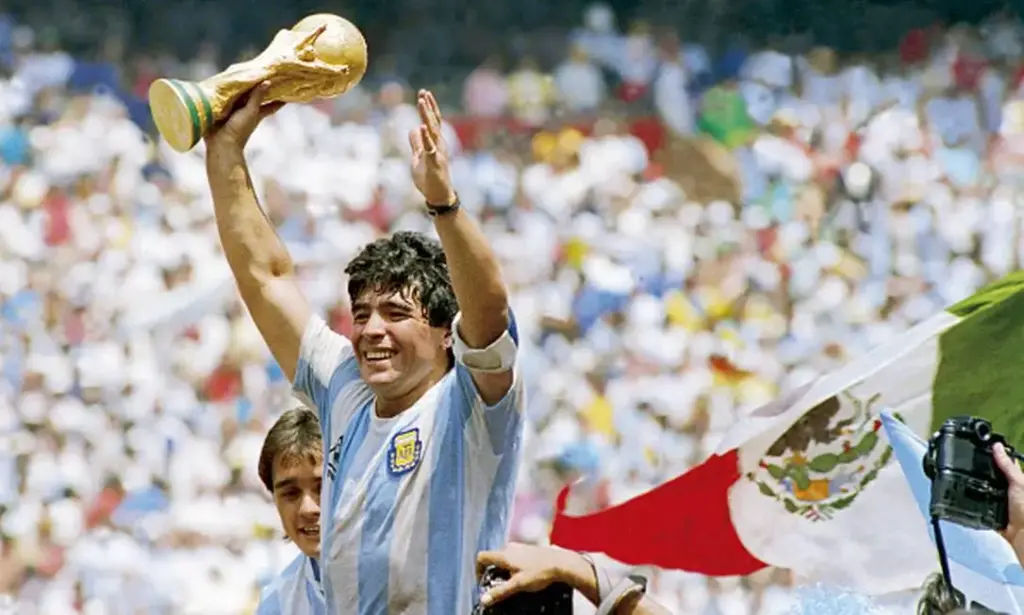 maradona comemora vitoria na copa do mundo