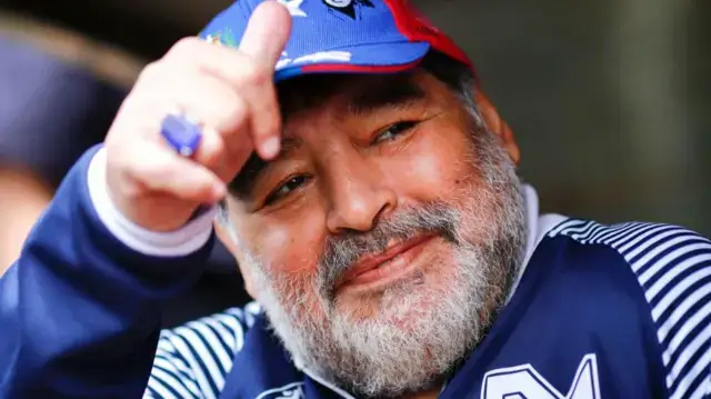 maradona como tecnico